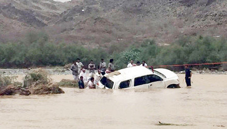 Woman, daughter drown in Al-Laith | Arab News