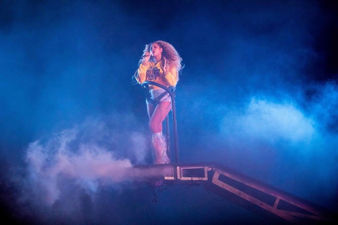 Beyonce throws Coachella homecoming with Destiny's Child reunion | Arab News