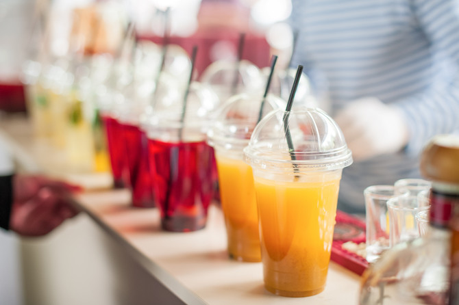 EU proposes ban on straws, other single-use plastics