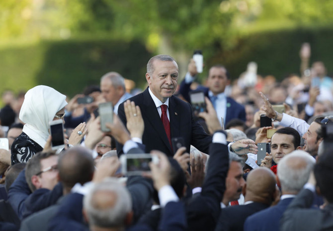 Turkey’s Erdogan sworn in with new presidential powers