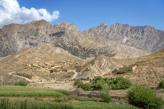 10 dead, hundreds of houses destroyed in Afghan landslide