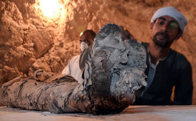 Archaeologists In Egypt Discover Mummification Workshop | Arab News