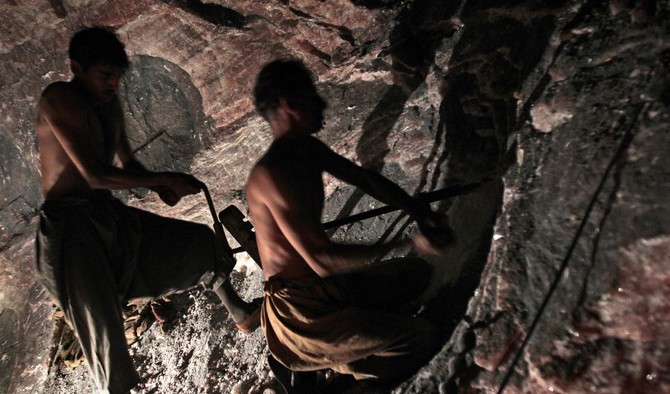 Death toll from Pakistan coal mine blast climbs to 13
