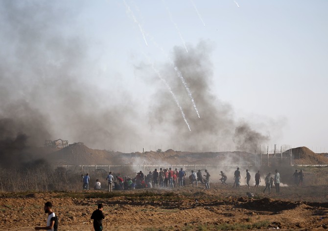 Israeli troops kill 3 Palestinians in Gaza protests: medics