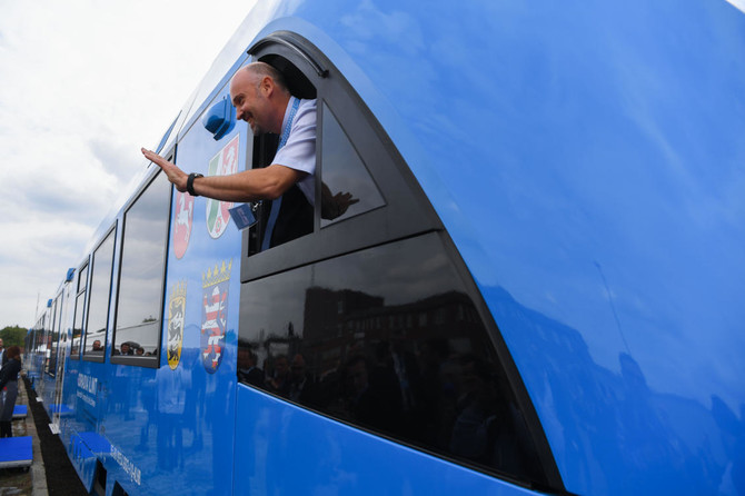 Germany Rolls Out World’s First Hydrogen Train | Arab News