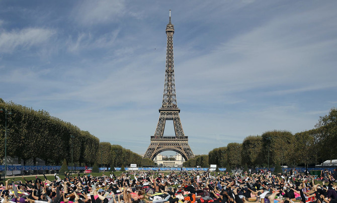 Paris tourism store