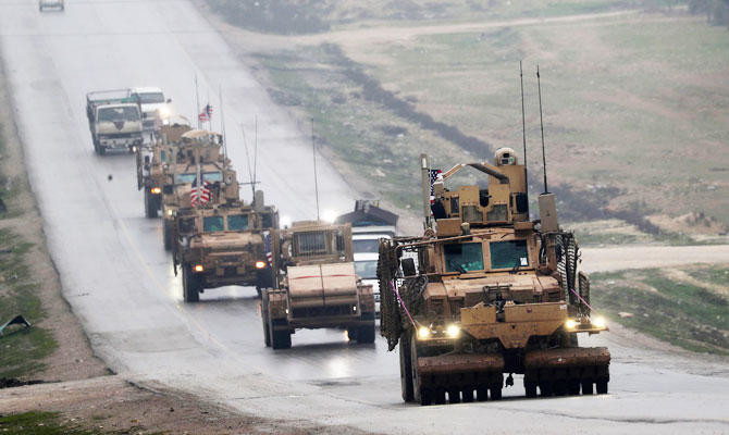 US Begins Withdrawing Gear From Syria, But Not Troops | Arab News