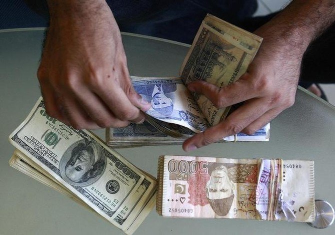 The Express Tribune: Pakistan hints at adopting flexible exchange rate |  Arab News