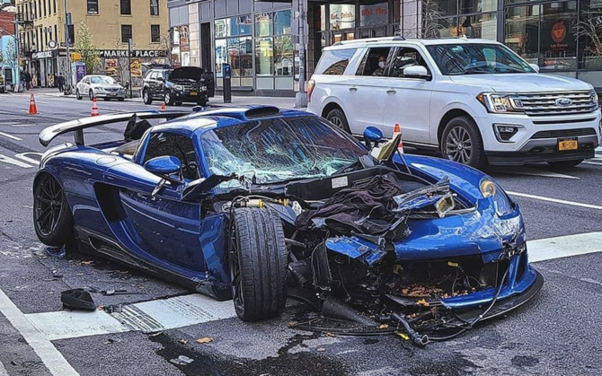 Driver smashes $750,000 Porsche on deserted Manhattan streets during New York COVID-19 lockdown