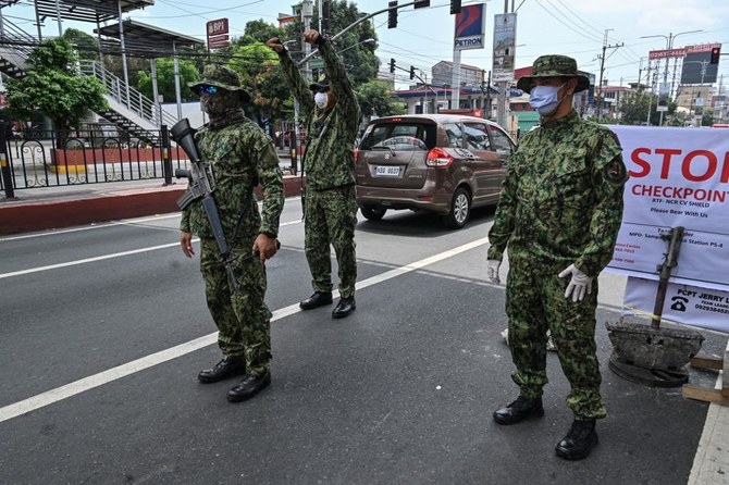 Philippine police arrest 90 Chinese for illegal gambling