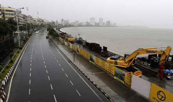 Virus-hit Mumbai survives cyclone scare