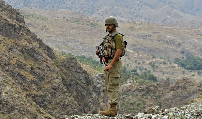 Three Pakistani Soldiers Killed In Militant Attack | Arab News