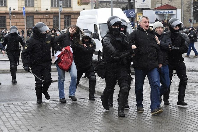 Police In Belarus Detained 442 People At Protests On Sunday | Arab News