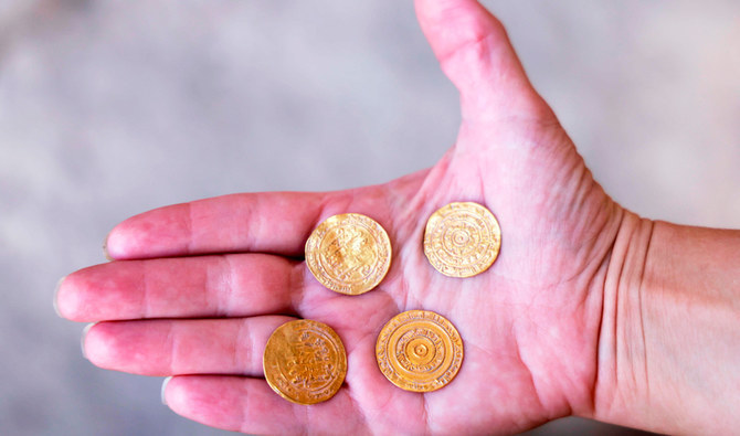 Millenia-old gold coins from the Islamic period discovered in Jerusalem