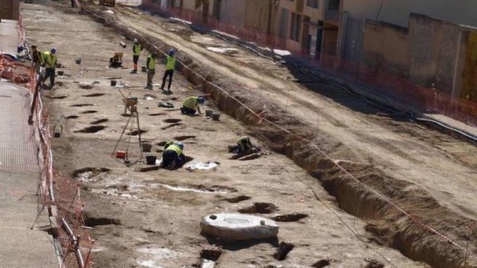 Spanish road workers discover ancient Muslim burial site