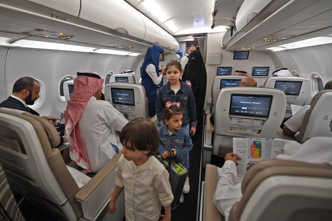 Middle East airlines see slight recovery in traffic demand in October