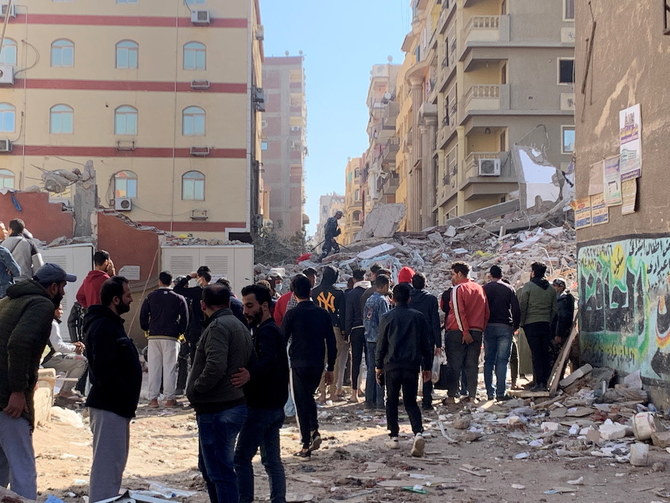 At least eight killed in Egypt building collapse 