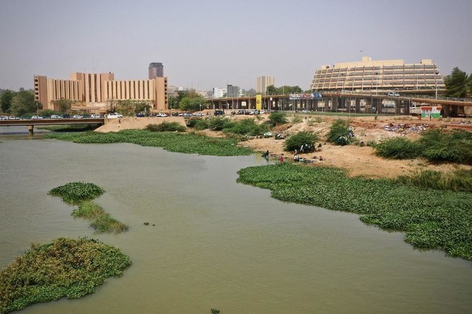 Gunfire heard near presidency in Niger capital