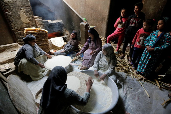 Ramadan helps Egyptian women bakers make ends meet