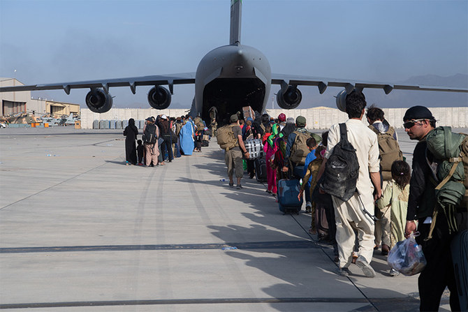 Western nations warn of ‘terror threat’ from Daesh at Kabul airport