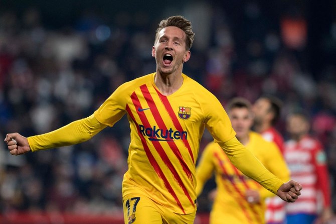 Barcelona concede late equalizer to Granada after Gavi red card