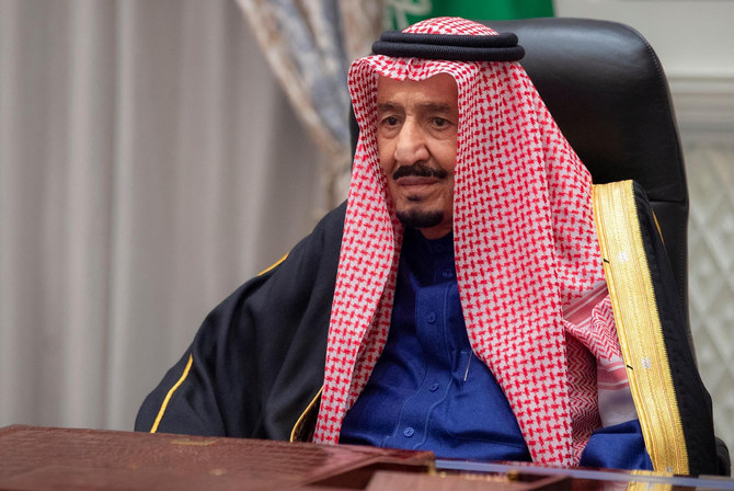 King Salman receives new pacemaker battery, leaves hospital 