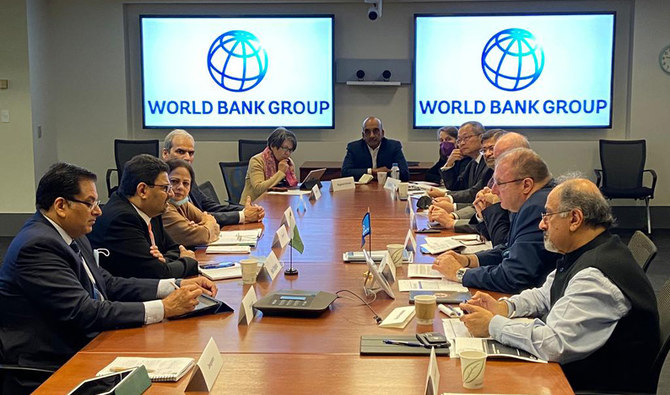 Pakistan’s finance minister meets World Bank officials, seeks support for economic reforms