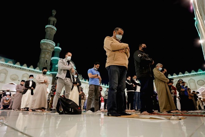 Egypt to allow night prayers at major mosques on final days of Ramadan