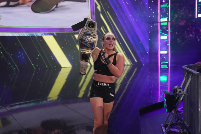 Ronda Rousey Regains WWE SmackDown Women's Championship | Arab News