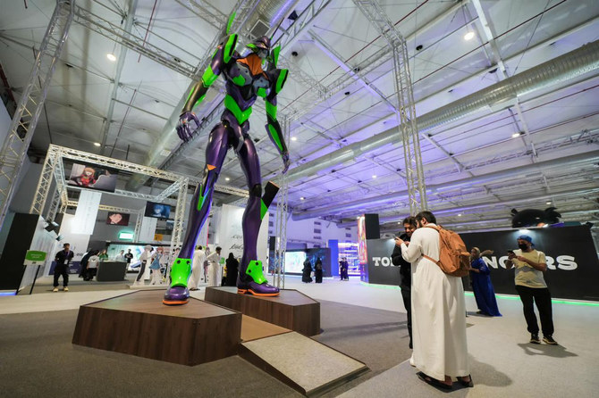 Evangelion statue stands tall at Saudi Anime Expo