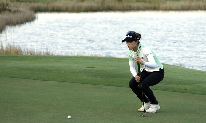 Lydia Ko takes step toward $2 million prize at LPGA finale