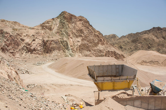 Saudi Ministry of Industry and Mineral Resources issues 26 mining licenses in September