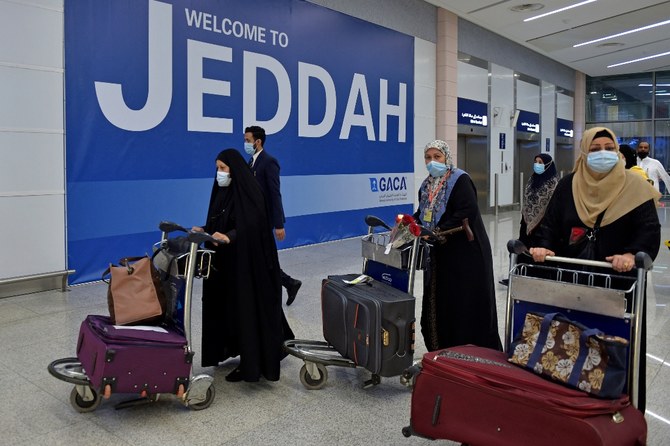 Jeddah airport announces flight delays due to ‘weather conditions’   