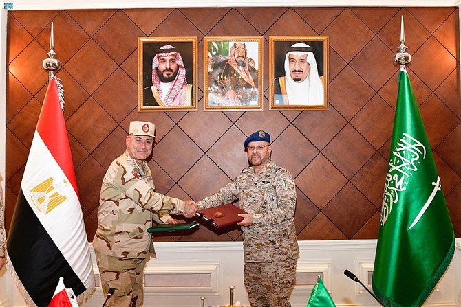 Saudi, Egyptian Chiefs Of Staff Discuss Defense And Military ...