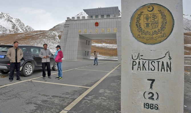 Pakistan, China agree to temporarily reopen key border pass to facilitate traders