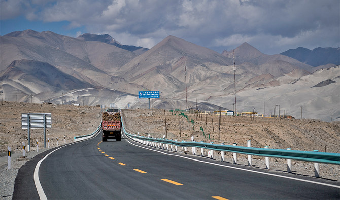 After over three years, Pakistan, China reopen key border crossing to bolster trade