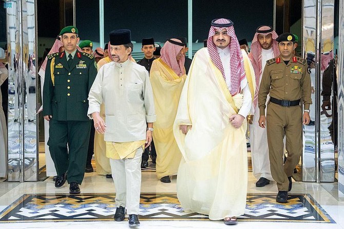 The Sultan of Brunei, Hassanal Bolkiah, arrives in Jeddah on Sunday. (SPA)