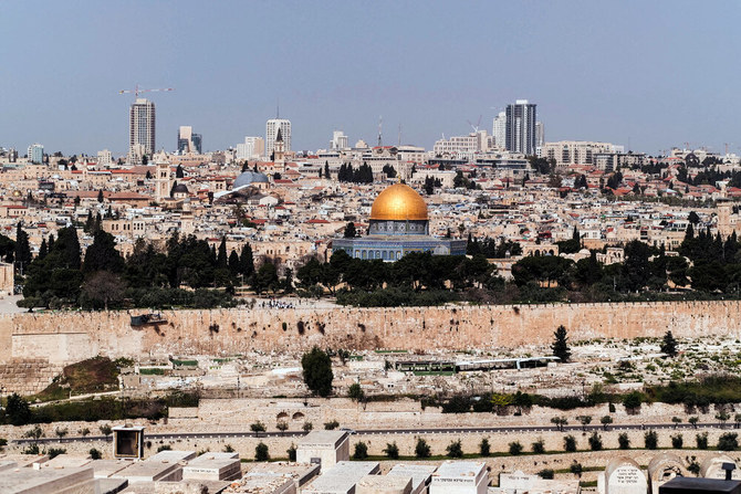 Tensions mount after settlers allowed into Al-Aqsa Mosque, Israeli forces kill 2 Palestinians