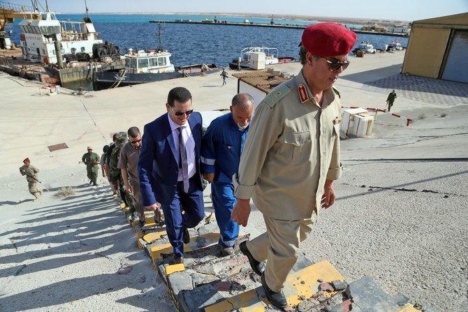 Eastern Libya administration threatens oil blockade