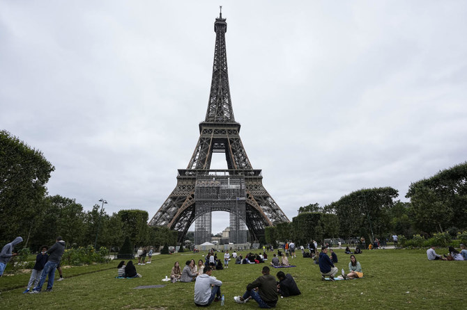 Two arrested over suspected rape of tourist in Paris park: prosecutors