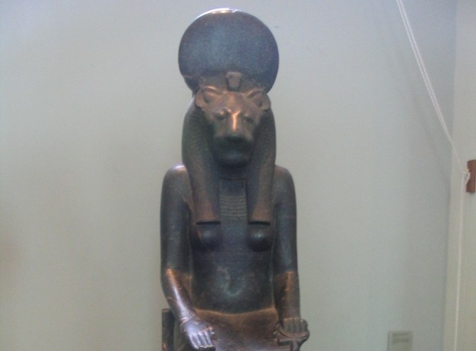 Statue of fiery goddess Sekhmet goes on display at Cairo Airport Museum