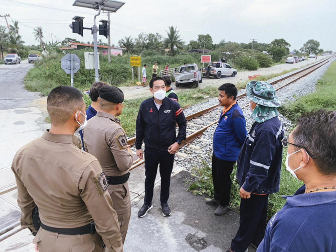 Thailand: 8 people killed, 4 injured as train collides with pickup truck