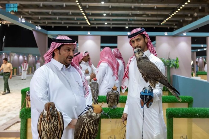 Hail falcon farm bids to enhance Saudi Arabia’s reputation at auction
