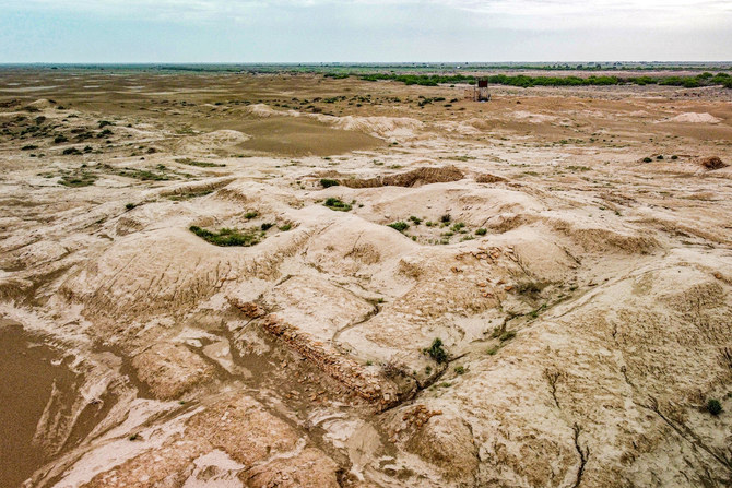 China, Arab countries to establish research center for desertification, land degradation