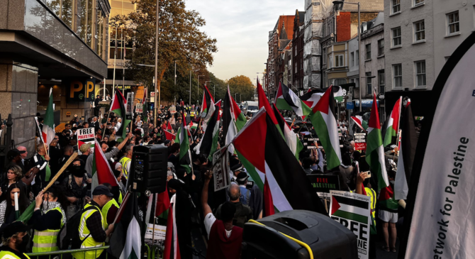 Waving Palestinian flag may be criminal offense, UK home secretary tells police