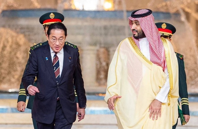 Japan, Saudi Arabia hold telephone summit on Mideast crisis