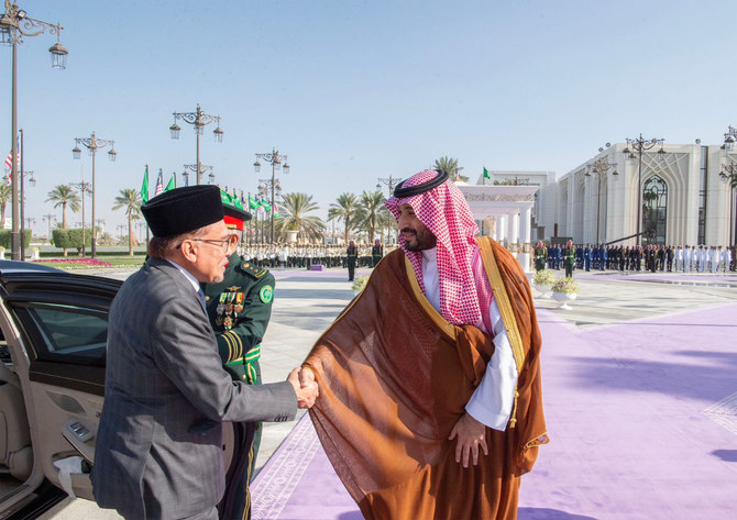 When Saudi Arabia takes the lead on Palestine, the ‘impact is powerful,’ Malaysia PM tells Arab News