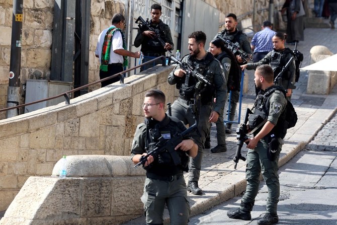 Israel keeps tight curbs on Al-Aqsa Mosque, only 5,000 pray