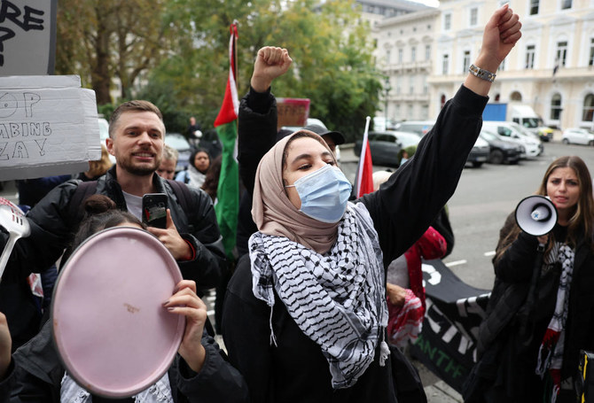 Protesters pack out London station demanding Gaza cease-fire