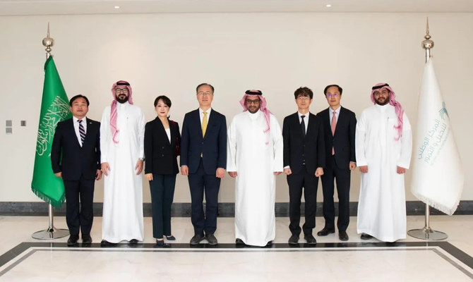 Saudi national dates and palms center hosts South Korean envoy